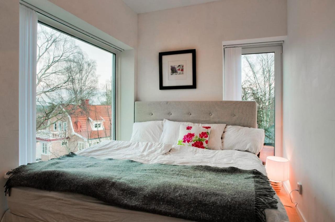 Townhouse On Arlanda Stockholm Metro Line - Easy Checkin Villa Sollentuna Kültér fotó